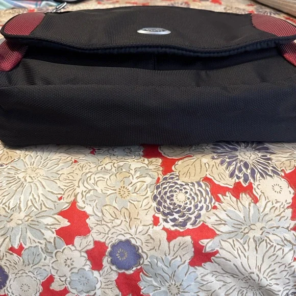 TUMI/DUCATI Collab Black and Red Messenger Bag - Picture 5 of 9